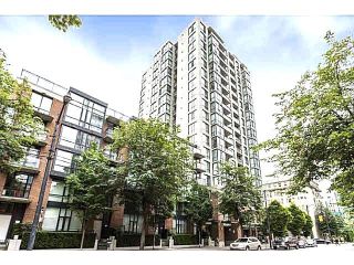 Photo 1: PH7 1082 SEYMOUR Street in Vancouver: Downtown VW Condo for sale in "Freesia" (Vancouver West)  : MLS®# R2851117