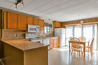 Photo 3: 74 951 Homewood Rd in Campbell River: CR Campbell River Central Manufactured Home for sale : MLS®# 910848