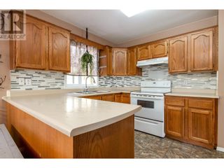 Photo 7: 2121 Miller Street in Lumby: House for sale : MLS®# 10287441