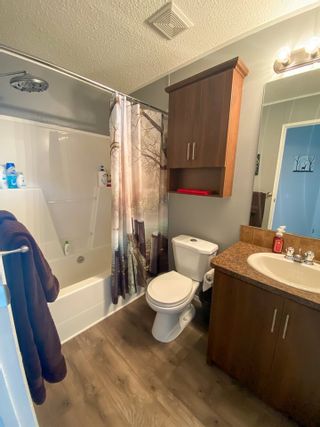 Photo 12: 8610 79A Street in Fort St. John: Fort St. John - City SE Manufactured Home for sale in "WINDFIELD ESTATES" (Fort St. John (Zone 60))  : MLS®# R2484457