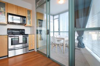 Photo 6: 402 1238 BURRARD Street in Vancouver: Downtown VW Condo for sale in "ALTADENA" (Vancouver West)  : MLS®# R2423214