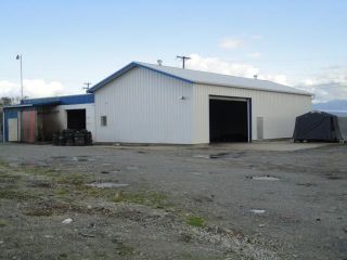 Photo 1: 30746 S FRASER Way in Abbotsford: Poplar Industrial for lease : MLS®# C8047630