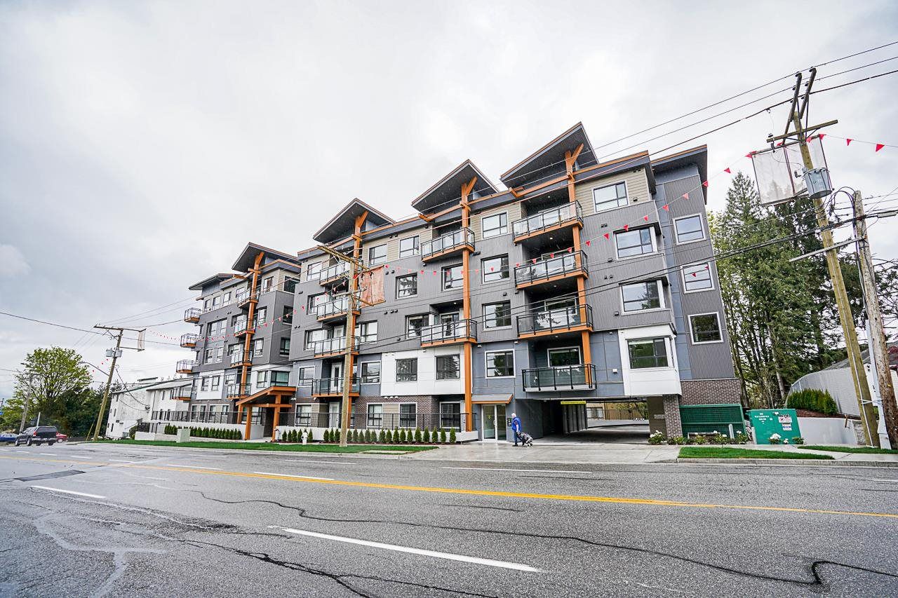 Main Photo: 304 33568 GEORGE FERGUSON Way in Abbotsford: Central Abbotsford Condo for sale : MLS®# R2607741