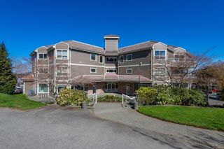 Photo 1: 309 300 St. Ann's Rd in Campbell River: CR Campbell River Central Condo for sale : MLS®# 957774