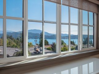 Photo 2: 2 665 CRUCIL Road in Gibsons: Gibsons & Area Townhouse for sale in "Island Vista" (Sunshine Coast)  : MLS®# R2720581