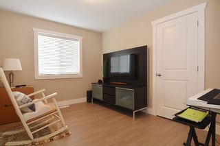 Photo 18: 2701 CABOOSE Place in Abbotsford: Aberdeen House for sale in "Station Woods" : MLS®# R2211880