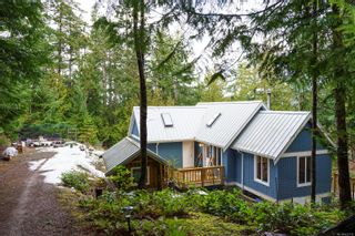 Photo 2: 4604 Mate Rd in Pender Island: GI Pender Island House for sale (Gulf Islands)  : MLS®# 922736