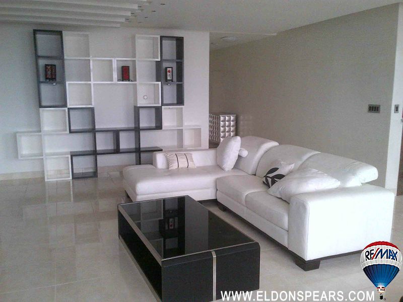 Apartment in Dos Mares for Sale