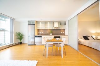 Photo 4: 702 168 POWELL Street in Vancouver: Downtown VE Condo for sale in "SMART" (Vancouver East)  : MLS®# R2711656