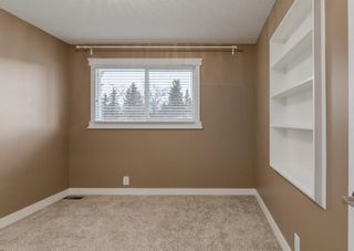Photo 19: 112 Oakhampton Place SW in Calgary: Oakridge Detached for sale : MLS®# A1172021