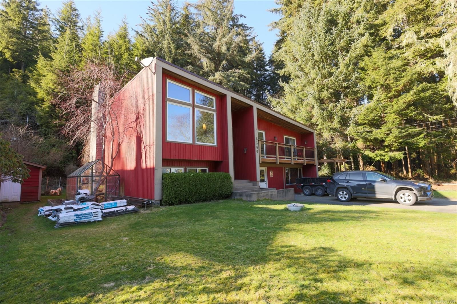 Main Photo: 6360 Beaver Harbour Rd in Port Hardy: NI Port Hardy House for sale (North Island)  : MLS®# 923964