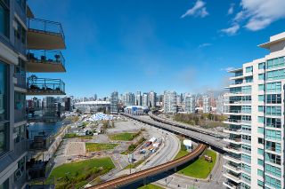 Photo 2: 1901 120 MILROSS Avenue in Vancouver: Downtown VE Condo for sale in "Brighton" (Vancouver East)  : MLS®# R2677007
