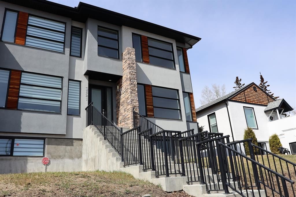 Main Photo: 3821 Centre A Street NE in Calgary: Highland Park Semi Detached (Half Duplex) for sale : MLS®# A2042342