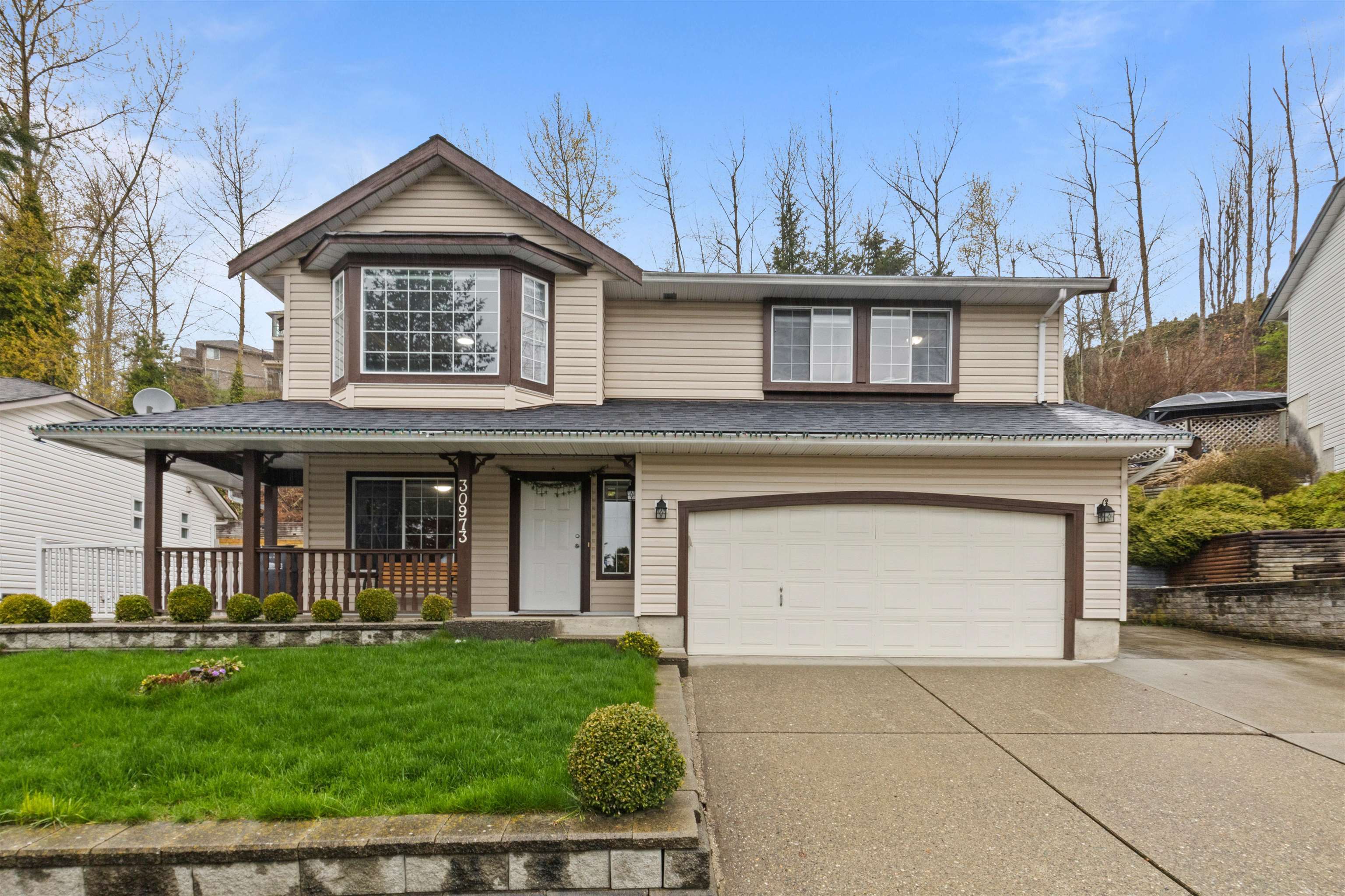 Main Photo: 30973 SANDPIPER Drive in Abbotsford: Abbotsford West House for sale : MLS®# R2783024