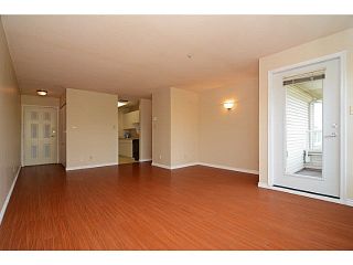 Photo 7: 403 4950 MCGEER STREET in Vancouver: Collingwood VE Condo for sale (Vancouver East)  : MLS®# V1142563