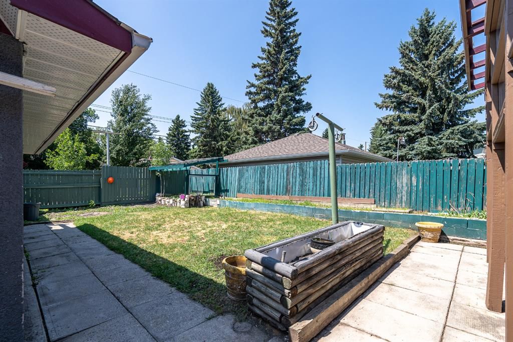Photo 35: Photos: 217 Westminster Drive SW in Calgary: Westgate Detached for sale : MLS®# A1128957