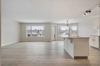 Photo 8: 10 Cougarstone Circle SW in Calgary: Cougar Ridge Detached for sale : MLS®# A2098810