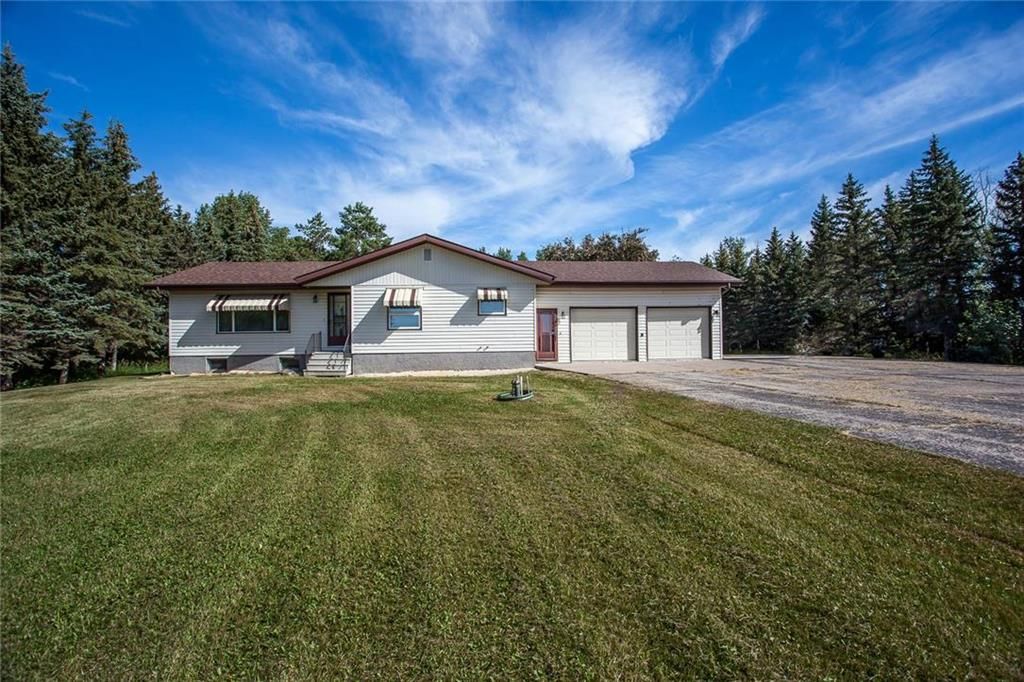 Main Photo: 821 FORT GARRY Road in St Andrews: R13 Residential for sale : MLS®# 202219539
