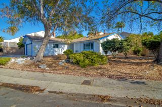 Photo 2: RANCHO PENASQUITOS House for sale : 3 bedrooms : 13035 Calle De Los Ninos in San Diego