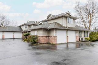 Photo 1: 108 2513 W BOURQUIN Crescent in Abbotsford: Central Abbotsford Townhouse for sale in "EDGEWATER" : MLS®# R2667370
