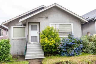 Photo 1: 3212 TURNER Street in Vancouver: Renfrew VE House for sale (Vancouver East)  : MLS®# R2774775