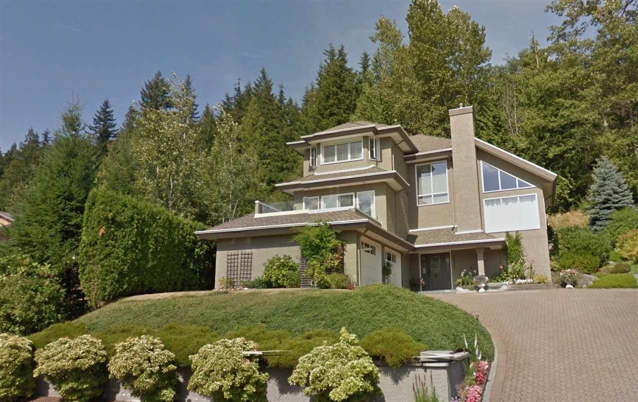 Main Photo: 1022 GLACIER VIEW Drive in Squamish: Garibaldi Highlands House for sale in "GARIBALDI HIGHLANDS" : MLS®# R2494432