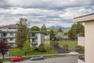 Photo 22: 309 20460 54 Avenue in Langley: Langley City Condo for sale in "WHEATCROFT MANOR" : MLS®# R2454205