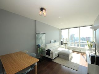 Photo 2: 2903 928 BEATTY Street in Vancouver: Yaletown Condo for sale in "MAX 1" (Vancouver West)  : MLS®# R2294406