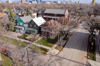 Photo 3: 173 Home Street in Winnipeg: Wolseley Residential for sale (5B)  : MLS®# 202126426