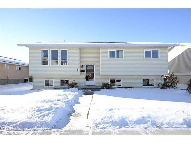 Main Photo: 4 Chinook Crescent: Beiseker Residential Detached Single Family for sale : MLS®# C3653352