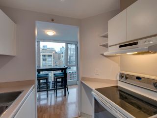 Photo 16: 1505 1188 RICHARDS Street in Vancouver: Yaletown Condo for sale in "PARK PLACE" (Vancouver West)  : MLS®# R2637415