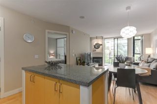 Photo 9: 405 175 W 1ST Street in North Vancouver: Lower Lonsdale Condo for sale in "The TIME Building" : MLS®# R2283480