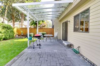 Photo 16: 1057 LOMBARDY Drive in Port Coquitlam: Lincoln Park PQ 1/2 Duplex for sale in "LINCOLN PARK" : MLS®# R2305959