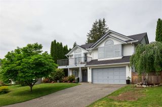 Photo 1: 34647 BALDWIN Road in Abbotsford: Abbotsford East House for sale : MLS®# R2375432