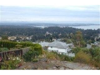 Photo 1: 3392 Fulton Rd in VICTORIA: Co Triangle House for sale (Colwood)  : MLS®# 321153