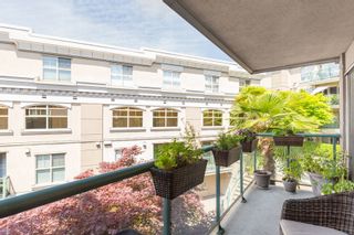 Photo 18: 225 332 LONSDALE Avenue in North Vancouver: Lower Lonsdale Condo for sale in "Calypso" : MLS®# R2386043