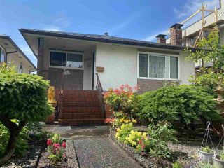 Photo 1: 2630 FRANKLIN STREET in Vancouver: House for sale : MLS®# R2701130