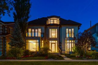 Photo 2: 118 Crescent Road NW in Calgary: Crescent Heights Detached for sale : MLS®# A1195996