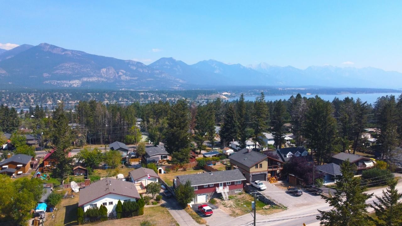 Main Photo: 1425 15TH AVENUE in Invermere: House for sale : MLS®# 2472537