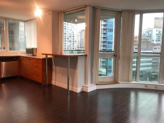 Photo 3: 1005 588 BROUGHTON Street in Vancouver: Coal Harbour Condo for sale in "Harbourside Park" (Vancouver West)  : MLS®# R2738659