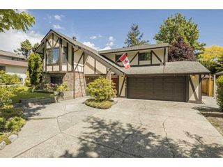 Photo 2: 8456 154 Street in Surrey: Fleetwood Tynehead House for sale in "Coventry Estates" : MLS®# R2581871
