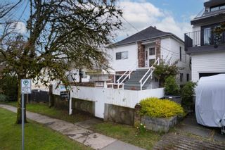 Main Photo: 76 E 27TH Avenue in Vancouver: Main House for sale (Vancouver East)  : MLS®# R2774081
