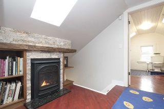 Photo 11: 2823 TRIUMPH Street in Vancouver: Hastings East House for sale (Vancouver East)  : MLS®# R2326271