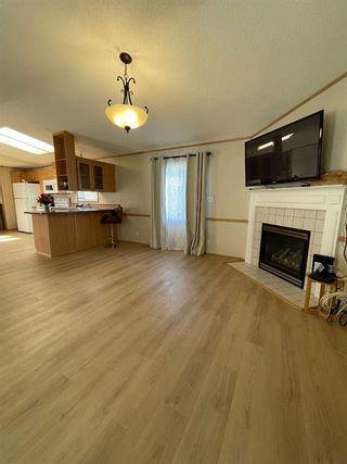 Photo 5: 219 3223 83 Street NW in Calgary: Greenwood/Greenbriar Mobile for sale : MLS®# A1227323