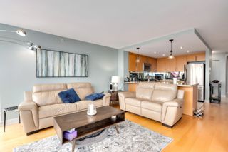 Photo 7: 602 121 W 16TH Street in North Vancouver: Central Lonsdale Condo for sale : MLS®# R2784825