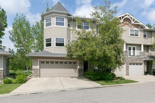 Photo 1: 97 Inglewood Grove SE in Calgary: Inglewood Row/Townhouse for sale : MLS®# A2002384