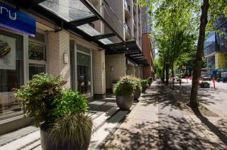 Photo 4: 304 1252 HORNBY Street in Vancouver: Downtown VW Condo for sale in "PURE" (Vancouver West)  : MLS®# R2456656