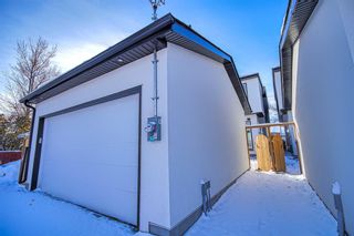 Photo 13: 704 37 Street SW in Calgary: Spruce Cliff Detached for sale : MLS®# A2036141