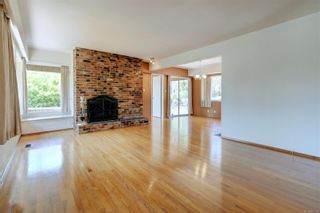 Photo 3: 3240 Norfolk Rd in Oak Bay: OB Uplands House for sale : MLS®# 890034