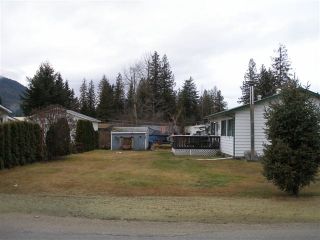 Photo 2: 813 Trans Can Frtg Road in Sicamous: Home for sale : MLS®# 10000966